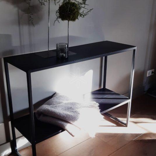 Sidetable met 2 schappen mat zwart (105 cm) - Van Rijn Metaal & Design Sidetable met 2 schappen mat zwart (105 cm) - Van Rijn Metaal & Design